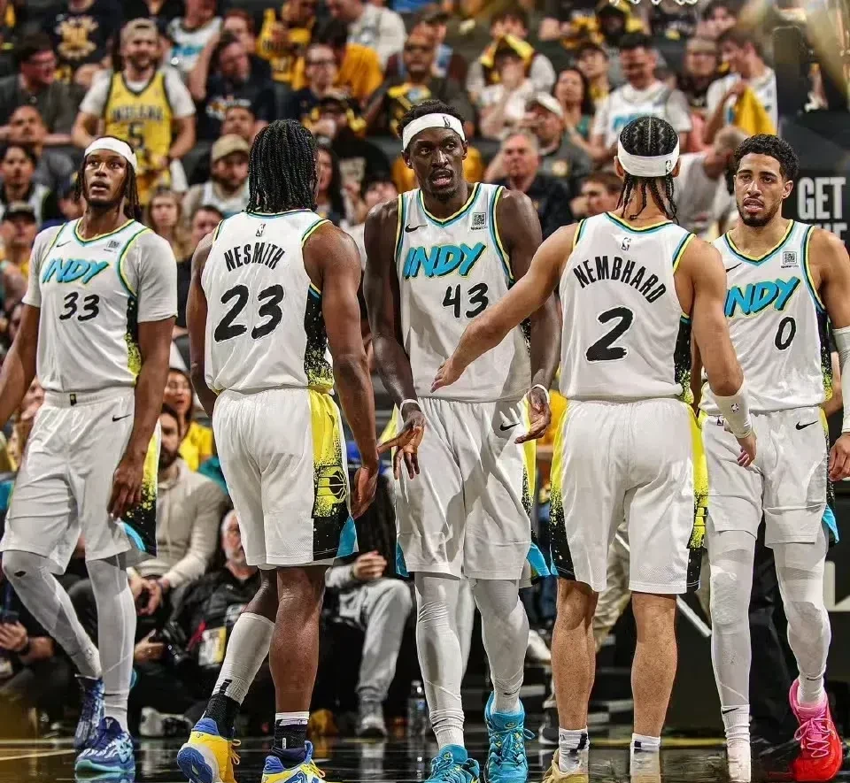 亚特兰大训练开放日,关键时刻复出首秀引欢呼,NBA季后赛在即,年轻球员得到机会的简单介绍 亚特兰大训练开放日,关键时刻复出首秀引欢呼,NBA季后赛在即,年轻球员得到机会的简单介绍