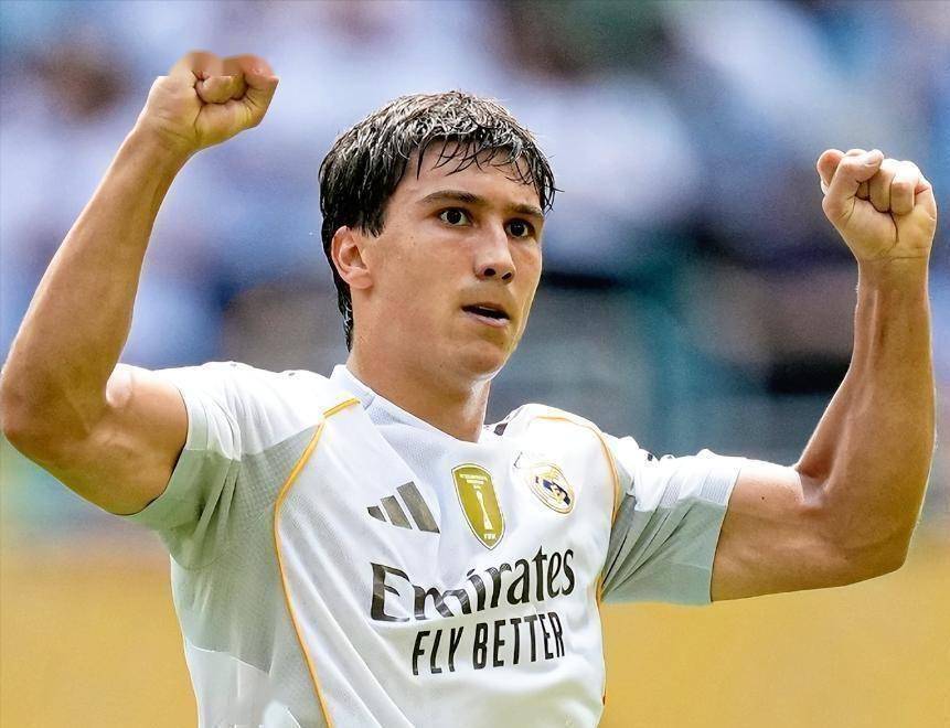 Uzi在皇家马德里比赛中出色防守姆巴佩在切尔西比赛中败北，这一次真的内马尔连续五场比赛得分超过惊艳表现的简单介绍九游体育版